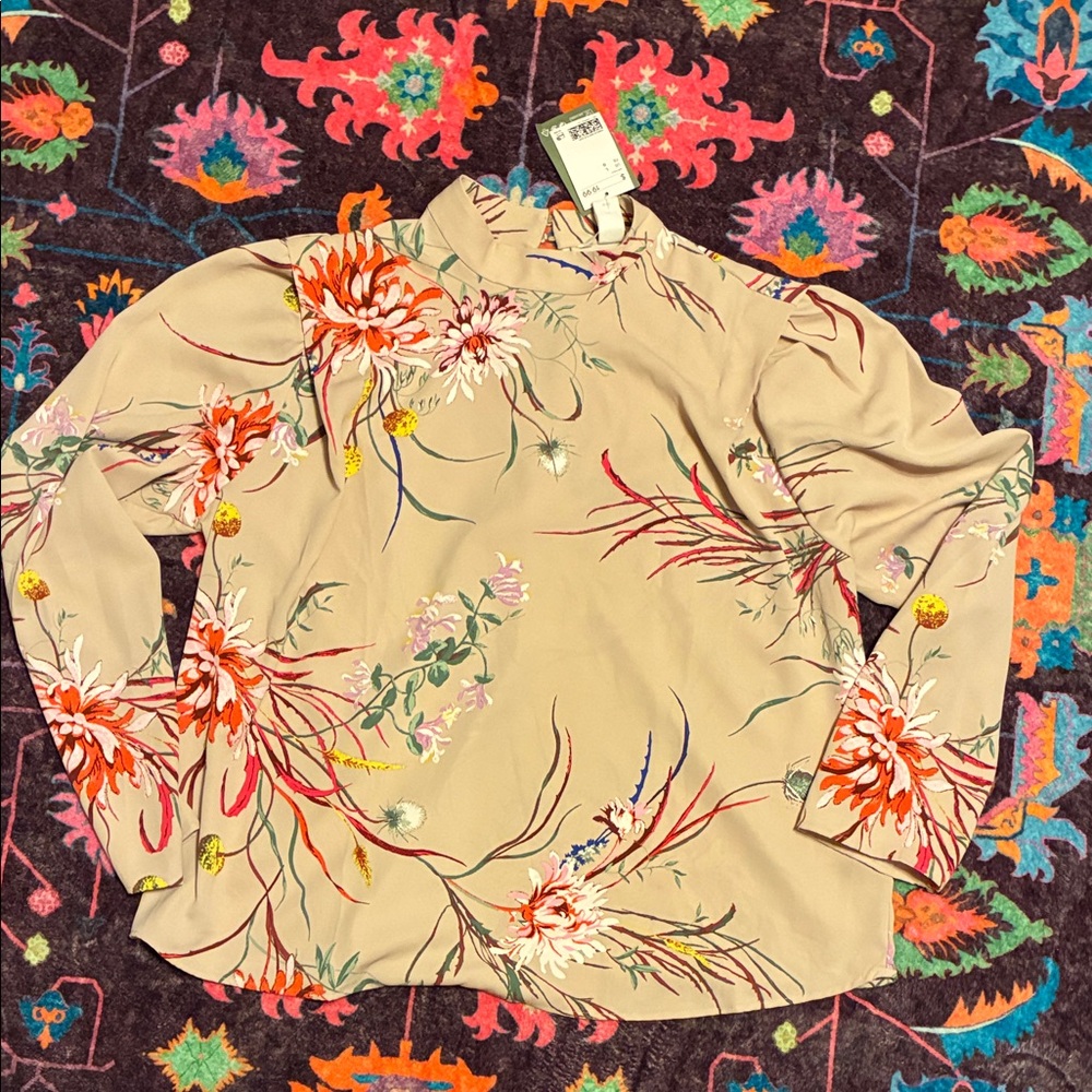 New H&M Floral Beige Women's Top
